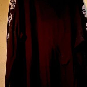 Plus size Torrid size 5 black shirt with skulls